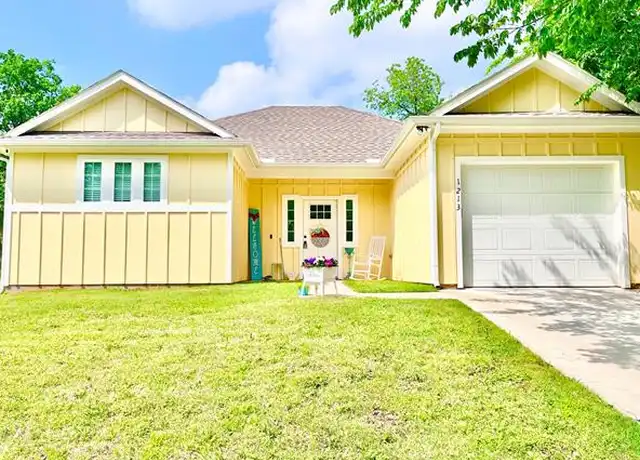 Property at 1213 W Woodard St, Denison, TX, 75020, 3 beds, 2 baths, [object Object]