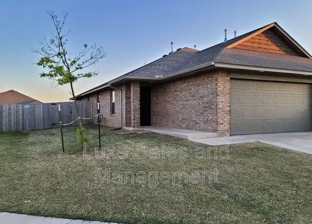 Property at 8808 SW 45th St, Oklahoma City, OK, 73179, 3 beds, 2 baths, [object Object]
