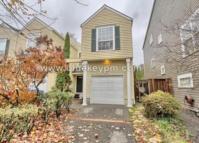 Property at 6211 S Virginia Ave, Portland, OR, 97239, 2 beds, 2.5 baths, [object Object]