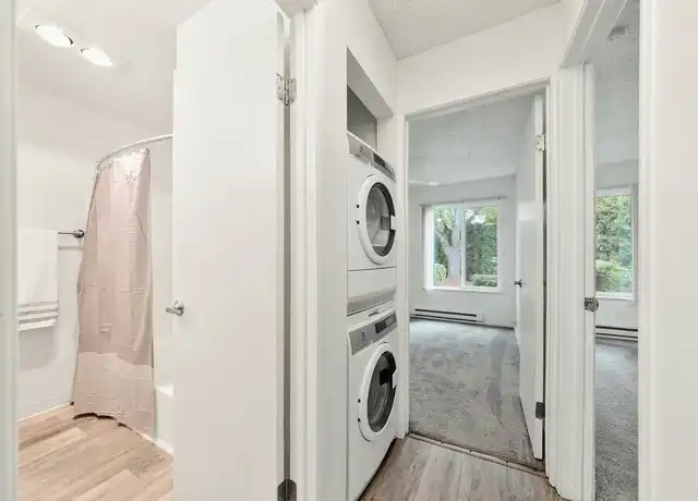 Property at The Huntley - 12310 SW Center St, Beaverton, OR, 97005, 1 bed, 1 bath, [object Object]