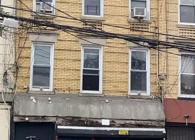 Property at 2354 Pitkin Ave Unit 2FL, Brooklyn, NY, 11207, 3 beds, 1 bath, [object Object]