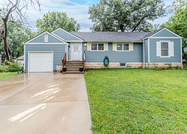 Property at 709 W Chestnut St, Junction City, KS, 66441, 3 beds, 2 baths, [object Object]