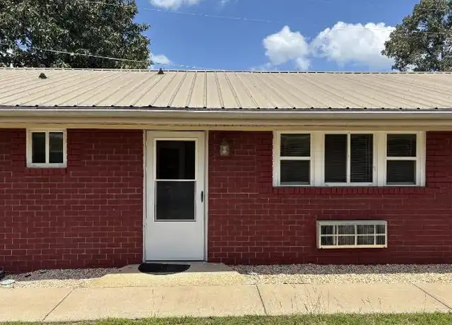 Property at 816 Shaw Mill Rd, Fayetteville, NC, 28311, 1 bed, 1 bath, [object Object]