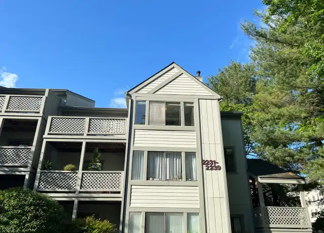 Property at 2239 Hunters Run Dr, Reston, VA, 20191, 1 bed, 1 bath, [object Object]