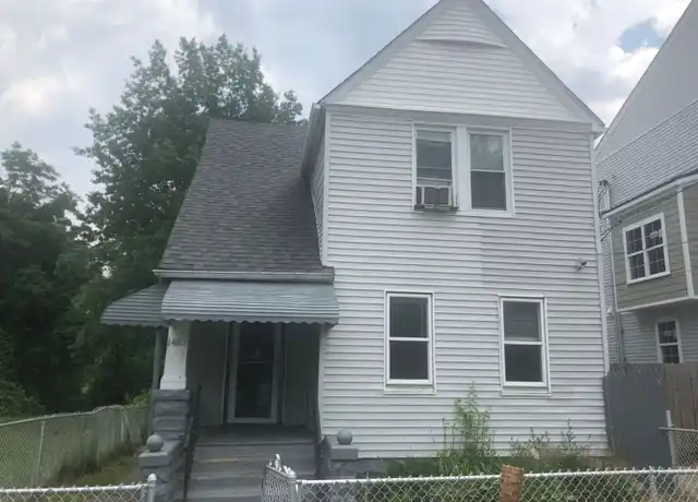 Property at 1483 E 120th St Unit DOWN, Cleveland, OH, 44106, 2 beds, 1 bath, [object Object]