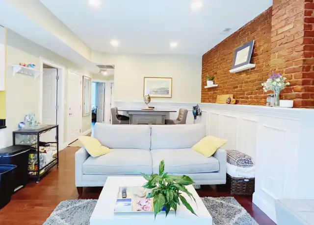 Property at 289 W 2nd St #2, South Boston, MA, 02127, 2 beds, 1 bath, [object Object]