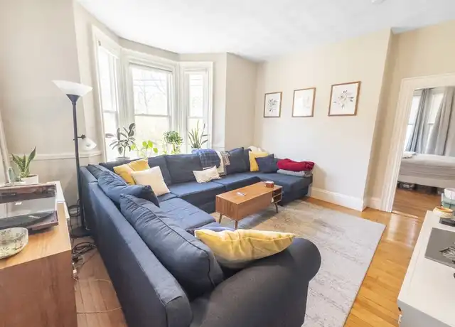 Property at 68 Pleasant St Unit 1, Cambridge, MA, 02139, 2 beds, 1 bath, [object Object]