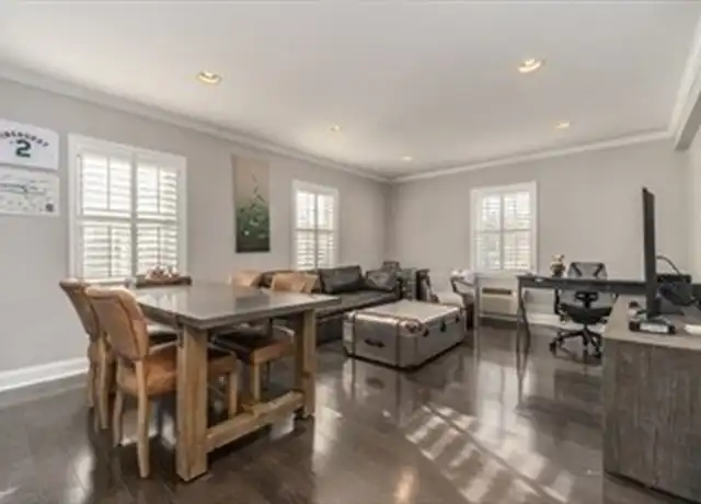 Property at 27 Commonwealth Ave #1, Chestnut Hill, MA, 02467, 1 bed, 1 bath, [object Object]
