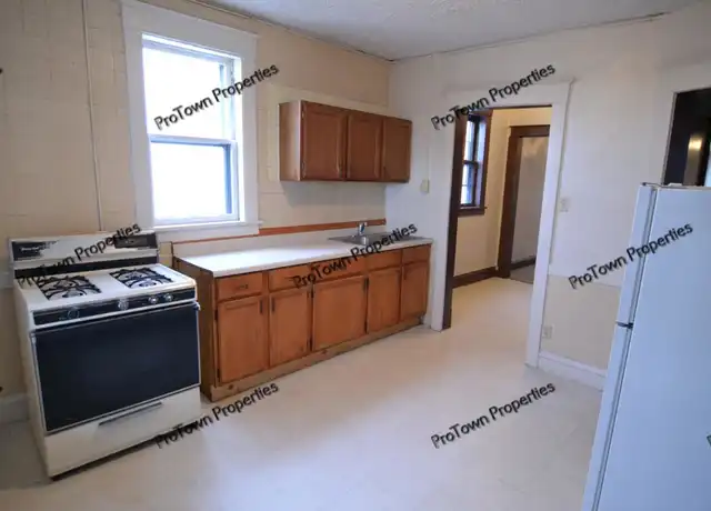 Property at 112 Nicholson St Unit 3, Joliet, IL, 60435, 3 beds, 1 bath, [object Object]