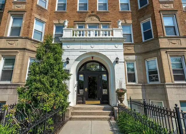Property at 117 Park Dr, Boston, MA, 02215, 2 beds, 1 bath, [object Object]