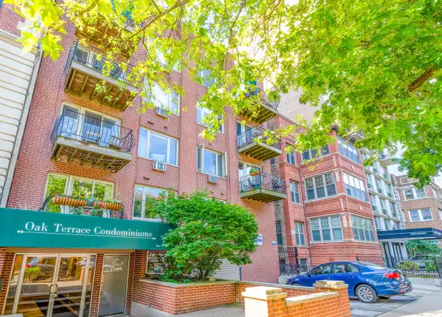 Property at 435 W Oakdale Ave Unit 2B, Chicago, IL, 60657, 2 beds, 2 baths, [object Object]
