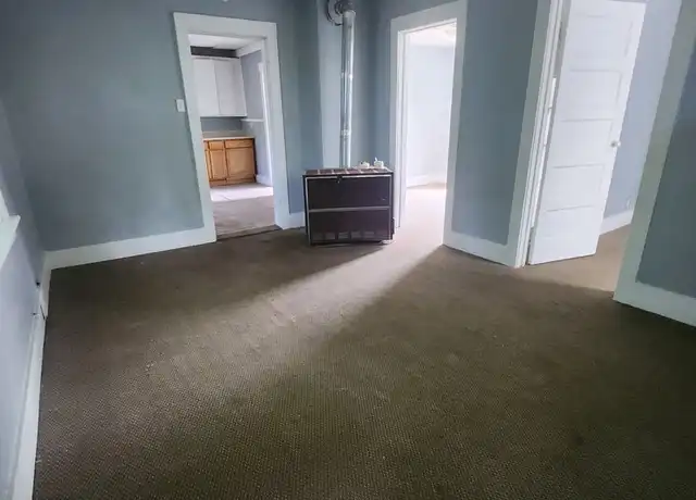 Property at 713 E 13th St Unit 2, Erie, PA, 16503, 2 beds, 1 bath, [object Object]
