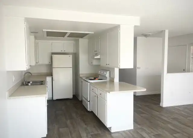 Property at 1477 Broadway unit E, El Cajon, CA, 2 beds, 2 baths, [object Object]
