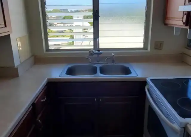 Property at 1555 Pohaku St Unit B605, Honolulu, HI, 96817, 1 bed, 1 bath, [object Object]