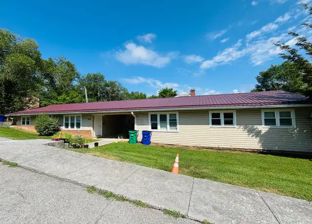 Property at 100 Edgewood Ln Unit 1, Blacksburg, VA, 24060, 3 beds, 2 baths, [object Object]
