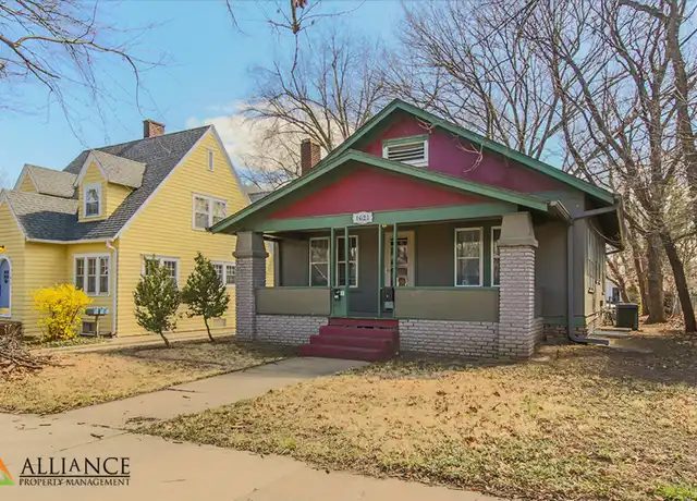 Property at 1621 Leavenworth St Unit 02, Manhattan, KS, 66502, 3 beds, 1 bath, [object Object]