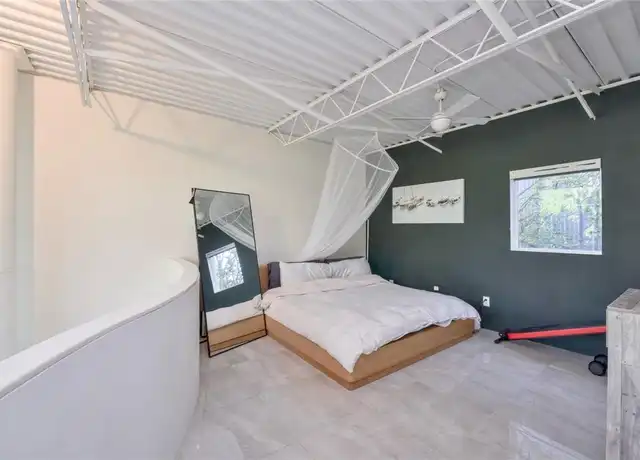 Property at 5238 Country Club Dr, Granbury, TX, 76049, 1 bed, 1.5 baths, [object Object]