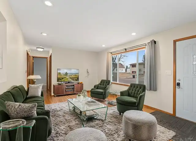 Property at 509 S Sneve Ave, Sioux Falls, SD, 57103, 4 beds, 2 baths, [object Object]