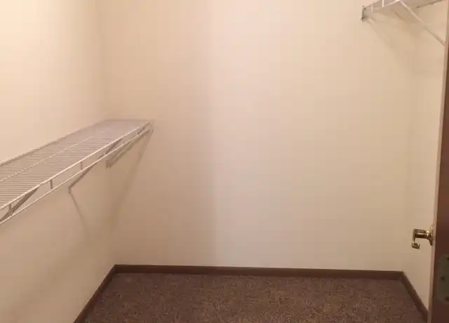Property at 212 Seippel Blvd Unit 211, Beaver Dam, WI, 53916, 2 beds, 1 bath, [object Object]