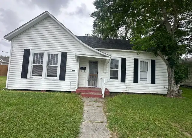 Property at 1313 Ford St, Lake Charles, LA, 70601, 2 beds, 1 bath, [object Object]