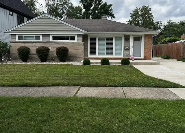 Property at 465 W Fremont Ave, Elmhurst, IL, 60126, 3 beds, 1 bath, [object Object]