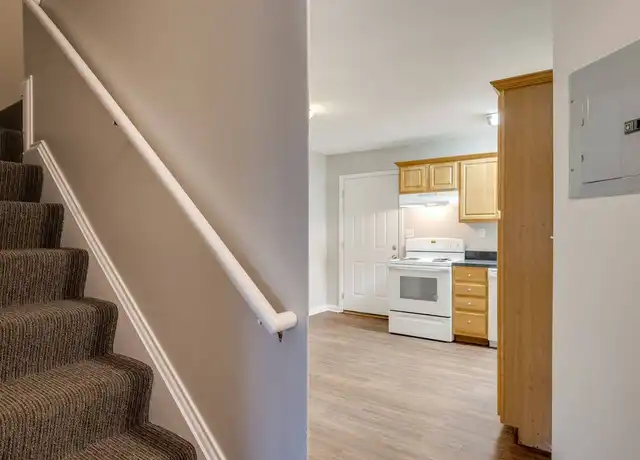 Property at 870 Marian Village Dr, Shelbyville, KY, 40065, 2 beds, 1.5 baths, [object Object]