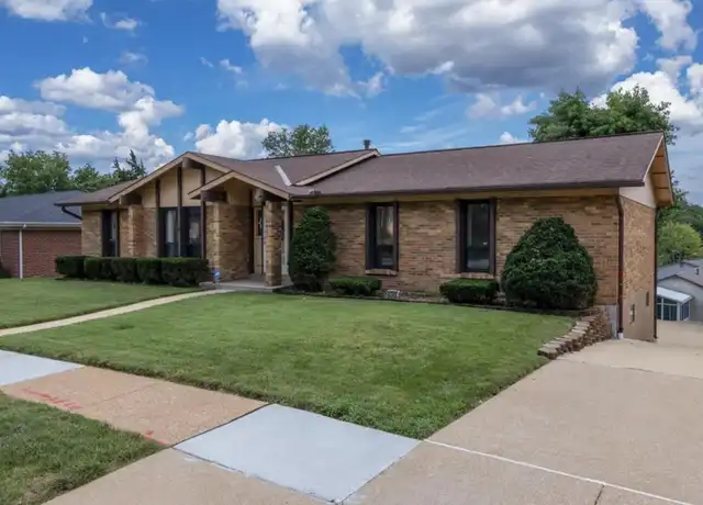 Property at 4746 Cactus Wren Ct, Saint Louis, MO, 63128, 4 beds, 2.5 baths, [object Object]