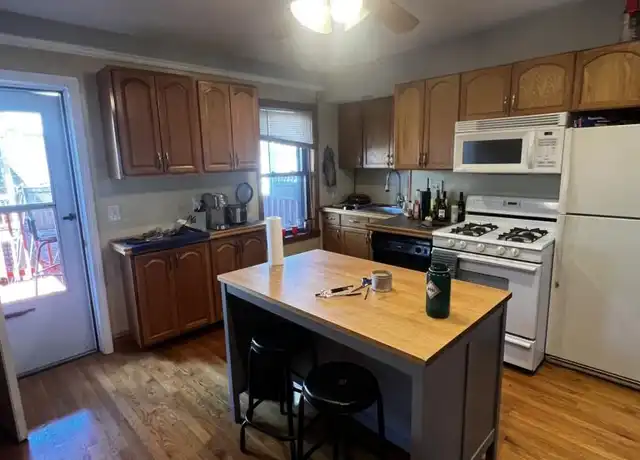 Property at 254 E St, South Boston, MA, 02127, 1 bed, 1 bath, [object Object]