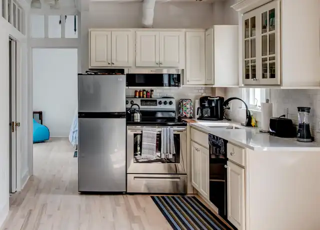 Property at 52 Main St #4, Westhampton Beach, NY, 11978, 1 bed, 1 bath, [object Object]
