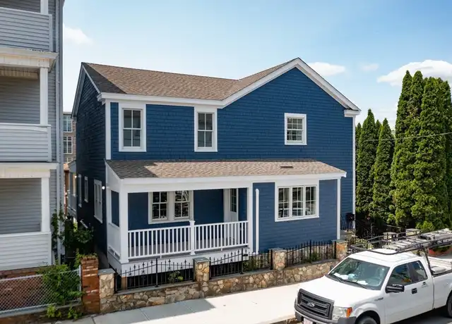 Property at 247 Pitman St Unit 2, Fall River, MA, 02723, 4 beds, 1 bath, [object Object]