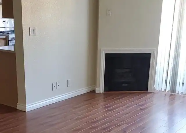 Property at 101 S 7th St Unit 201, Burbank, CA, 91501, 3 beds, 2 baths, [object Object]