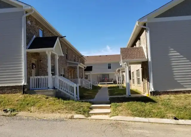 Property at 150 Mayhew Rd Unit B8, Clarksville, TN, 37040, 2 beds, 2.5 baths, [object Object]