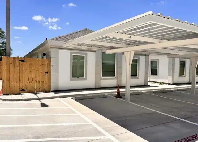 Property at 740 N Alamo Rd Unit 31, Edinburg, TX, 78542, 2 beds, 2 baths, [object Object]