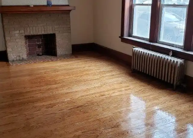 Property at 816 W Greenfield Ave Unit 201, Milwaukee, WI, 53204, 1 bed, 1 bath, [object Object]