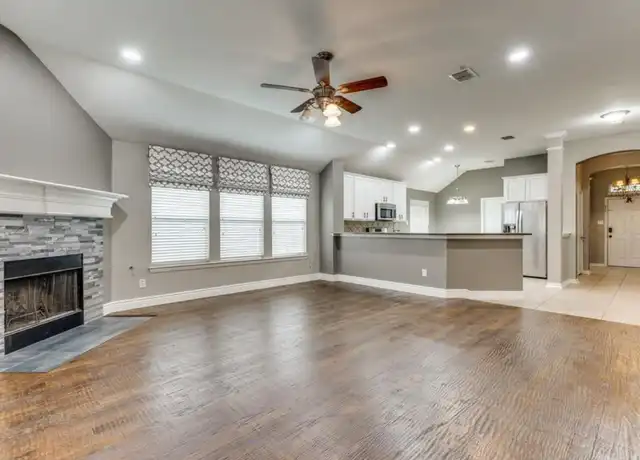 Property at 204 Parakeet Dr, Little Elm, TX, 75068, 3 beds, 2 baths, [object Object]