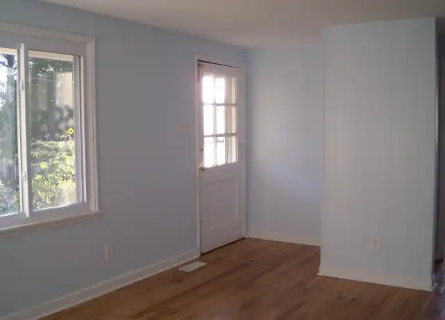 Property at 109 Fyfer Pl, Columbia, MO, 65201, 2 beds, 1 bath, [object Object]
