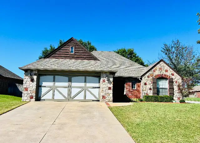 Property at 900 S 75th St, Broken Arrow, OK, 74014, 3 beds, 2 baths, [object Object]