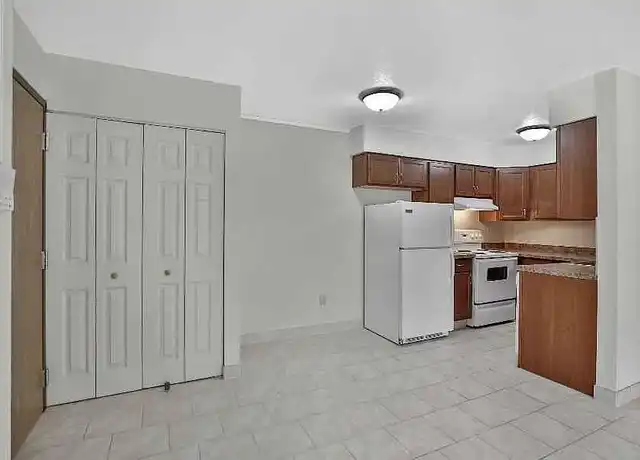 Property at 817 12th Ave SE, Minneapolis, MN, 55414, 0-2 beds, 1 bath, [object Object]