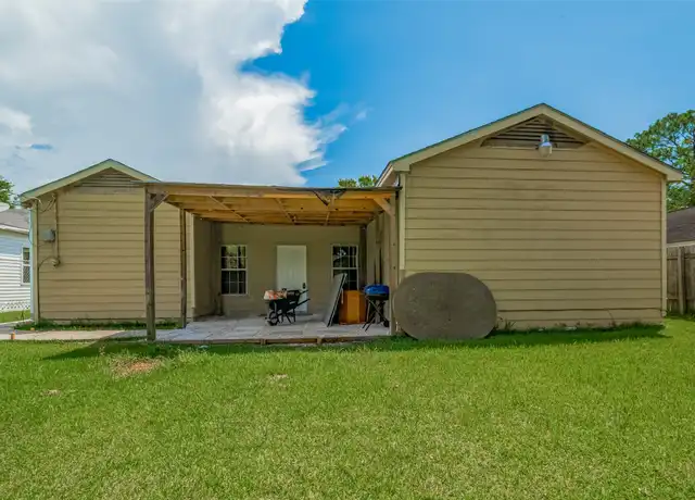 Property at 1907 Kentucky St, Baytown, TX, 77520, 1 bed, 1 bath, [object Object]