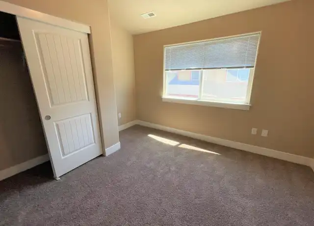 Property at 16650 N Profit Cir Unit 102, Nampa, ID, 83687, 2 beds, 2.5 baths, [object Object]