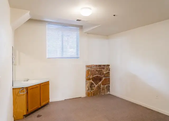 Photo of 1012 University Ave, Boulder, CO 80302