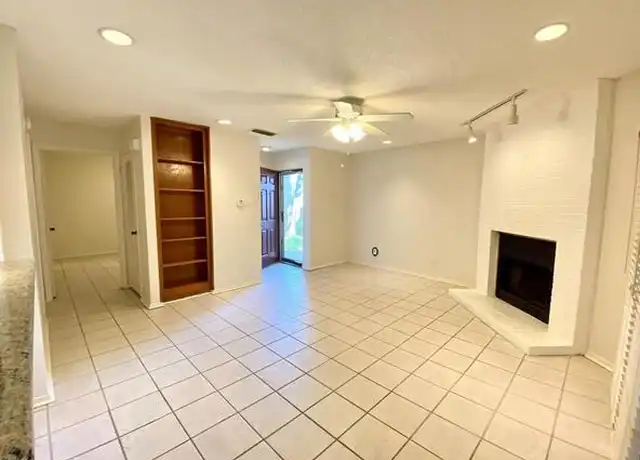 Property at 1911 Chasewood Cir, Arlington, TX, 76011, 1 bed, 1 bath, [object Object]