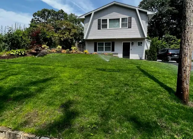 Property at 26 Cedarwood Dr, Huntington Station, NY, 11746, 2 beds, 1 bath, [object Object]