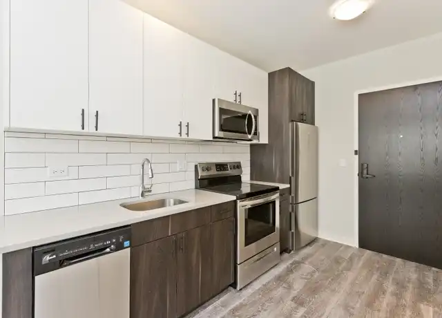 Property at 6150 N Broadway Unit 607, Chicago, IL, 60660, 1 bed, 1 bath, [object Object]