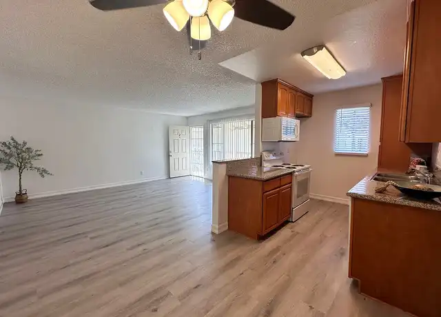 Property at Sycamore Glen Apartments - 2932 N Glassell St, Orange, CA, 92865, 1 bed, 1 bath, [object Object]