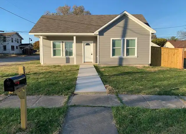 Property at 1201 E Humbolt St, Fort Worth, TX, 76104, 3 beds, 2 baths, [object Object]