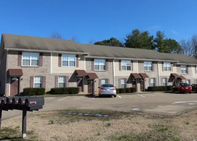 Property at 2331 Raleigh Ct Unit 3, Clarksville, TN, 37043, 2 beds, 1.5 baths, [object Object]