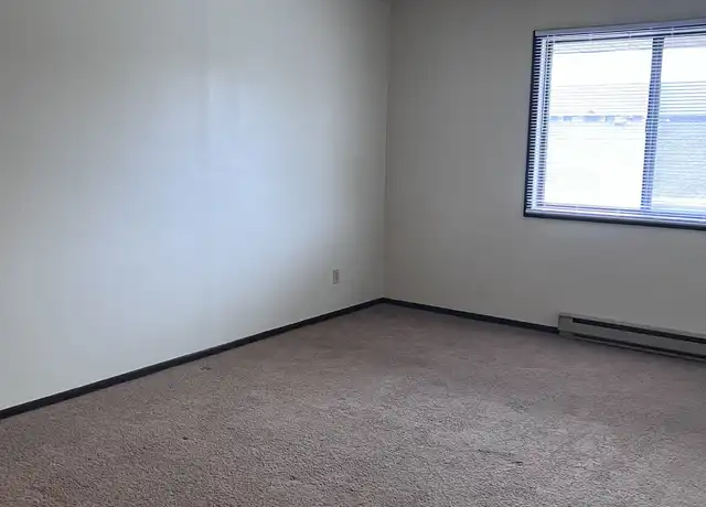 Property at 2110 Frankie Pl Unit 204, Racine, WI, 53406, 2 beds, 1 bath, [object Object]