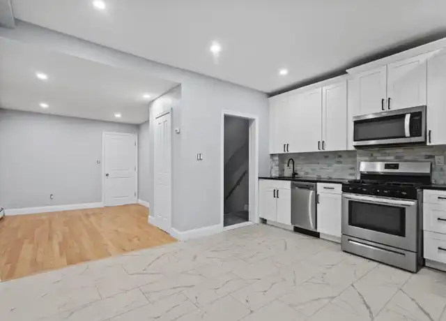 Property at 510 New York Ave Unit 1, Union City, NJ, 07087, 3 beds, 2 baths, [object Object]