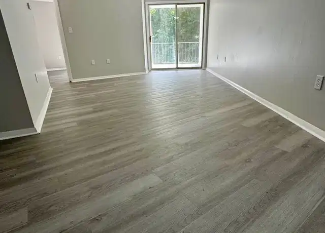 Property at 27 Pleasant St, East Windsor, CT, 06088, 1 bed, 1 bath, [object Object]